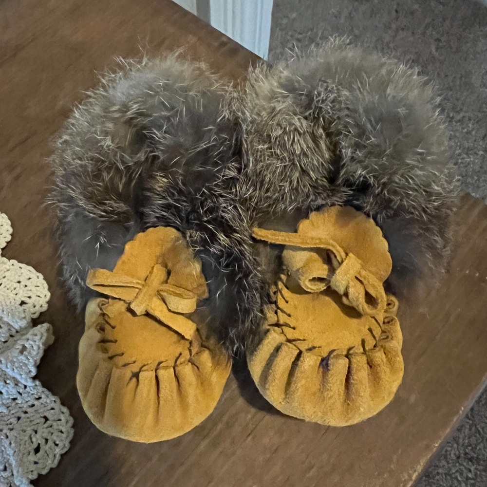Childrens Rabbit Fur Trimmed Suede Moccasins